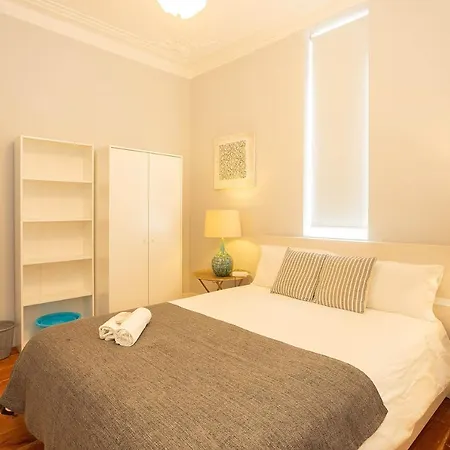 Casa De Bairro Alto Apartment *